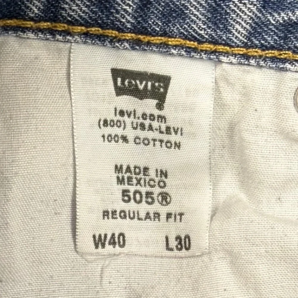 Levis 505 Regular Fit Jeans Mens 40x30 Medium‎ Wash Blue Straight Leg Denim